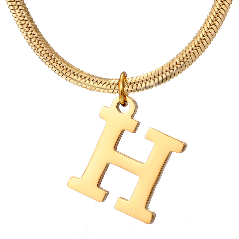 Classic Gold Flat Letter Necklace – Timeless Personalized Jewelry